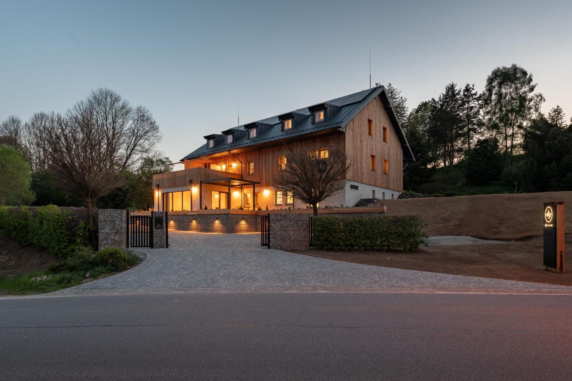 Guest house - D9 Zelnava